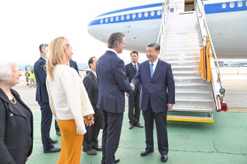 Xi Jinping tiba di San Francisco untuk pembicaraan dengan Biden, APEC