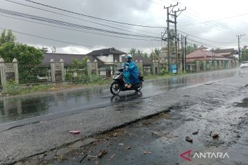 BMKG: Waspada hujan sedang hingga lebat di NTB pada 16-18 November