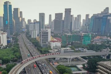 Jakarta cerah berawan pada Senin pagi