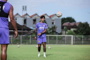 Persik Kediri rekrut Irfan Bachdim 