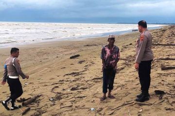Polres Aceh Timur tingkatkan pengawasan di pesisir pantai Selat Malaka