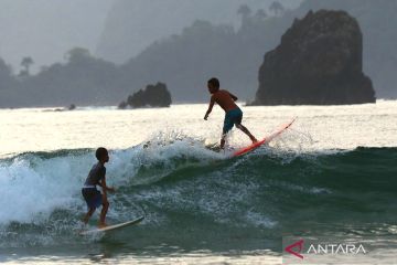 Pulau Merah di Banyuwangi jadi andalan sport tourism selancar