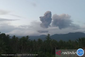 Gunung Dukono kembali lontarkan abu capai ketinggian 2.090 meter