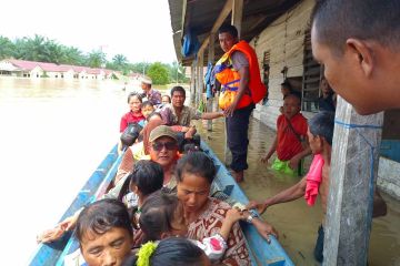 Polda kerahkan personel evakuasi warga terjebak banjir di Aceh Selatan