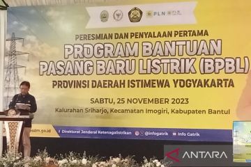 Kementerian ESDM sebut rasio elektrifikasi nasional capai 99,74 persen