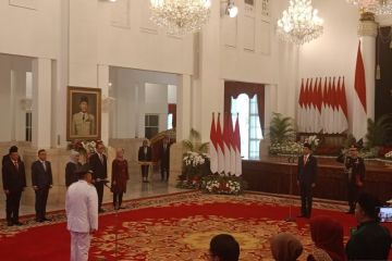 Jokowi lantik Edy Natar sebagai Gubernur Riau