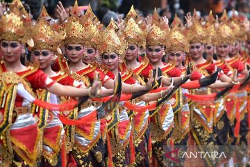 Parade budaya HUT Tabanan Bali