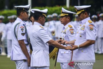 Pangkoarmada RI lantik Laksda TNI Hersan jadi Pangkoarmada III