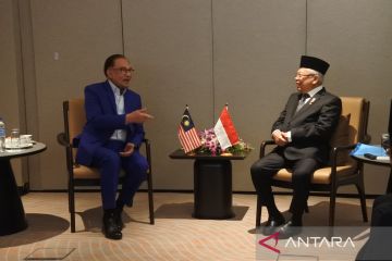 Wapres Ma'ruf Amin bertemu PM Anwar Ibrahim di Kuching Malaysia