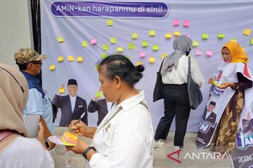 Relawan Anies sampaikan keluh kesah di tembok harapan AMIN