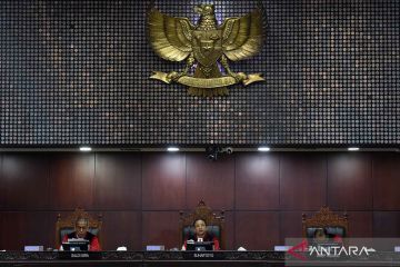 MK tolak gugatan syarat usia minimal capres-cawapres