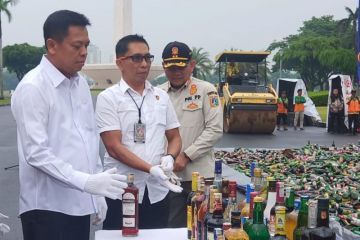 DKI gandeng Kodam dan BIN untuk operasi rutin minuman keras ilegal