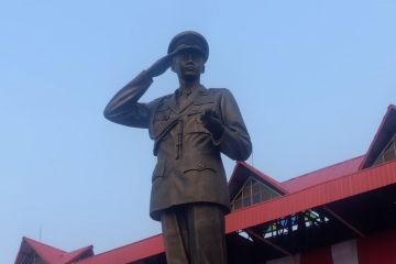 Kapolri resmikan Monumen Jenderal Hoegeng