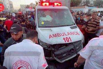 Israel serang ambulans di Gaza