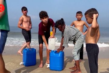 Krisis air bersih, warga Gaza terpaksa gunakan air laut