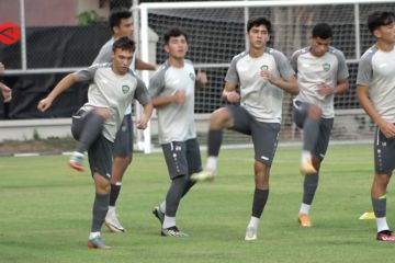 Jelang babak 16 besar Piala Dunia U-17, Uzbekistan latihan di Solo