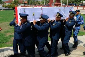 Pilot Super Tucano Yuda Anggara Seta dimakamkan di TMP Madiun