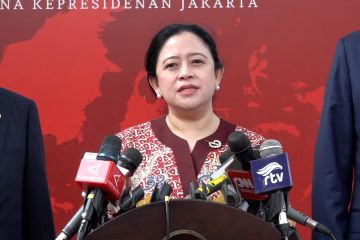 Puan dan empat ketua parlemen anggota MIKTA temui Jokowi di Istana