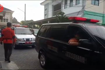 Tim DVI identifikasi 11 korban meninggal kecelakaan KA vs minibus