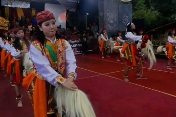 Seniman Vietnam pelajari kesenian Jaran Kepang Temanggung