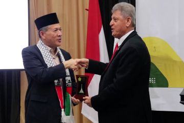 Universitas Syiah Kuala berikan donasi Rp108 juta untuk Palestina