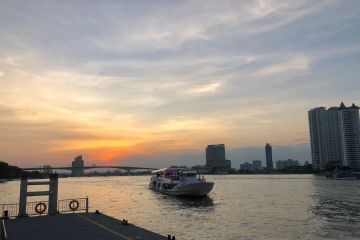 Senja kala di Sungai Chao Phraya