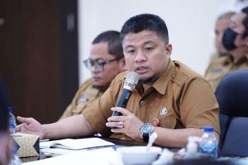 Gubernur mengesahkan SK penetapan UMK 12 kabupaten/kota se-Riau