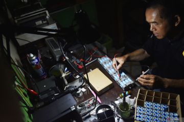 Kota Lhasa luncurkan taksi energi baru dengan  swap baterai canggih