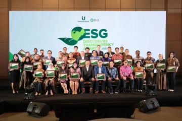 Peruri meraih penghargaan ESG Disclosure Transparency Award 2023