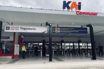 KAI uji coba akses baru pengguna Commuter Line di Stasiun Yogyakarta