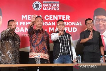 Kriminal kemarin, Aiman batal hadir hingga sidang pemilih fiktif