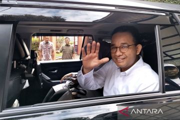 Mobil iring-iringan Anies Baswedan dikabarkan kecelakaan di Aceh