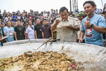 Prabowo memasak bersama Bobon di Cilincing