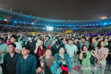 Jemaat Gereja Tiberias padati kawasan GBK merayakan Kebaktian Natal