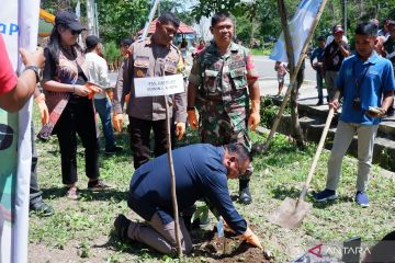 AP 1-PNM tanam ratusan pohon di DPSP KEK Likupang