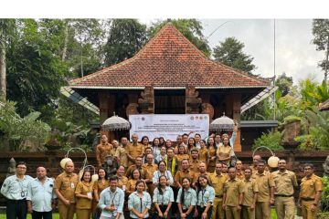 Poltekpar Bali bagikan ilmu pariwisata ke ASN di NTT