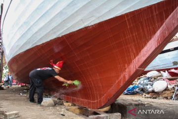 Makassar luncurkan dua kapal pinisi untuk atraksi wisata