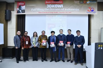 KBRI Seoul adakan diskusi buku biografi Jokowi di Busan