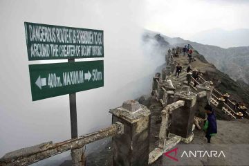 Pembatasan aktivitas wisata di radius satu kilometer dari kawah Gunung Bromo