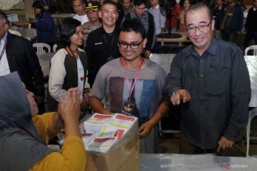 KPU siapkan podium untuk kandidat pada debat cawapres