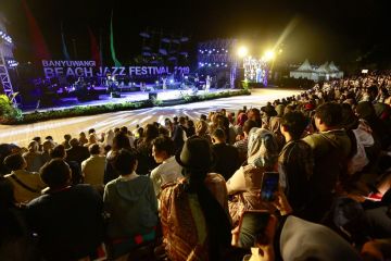 Pemkab Banyuwangi berdayakan pelaku UMKM lewat Festival Jazz Pantai