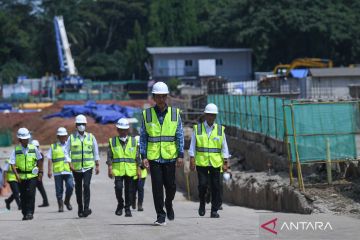 Presiden meninjau pembangunan MRT Fase 2A