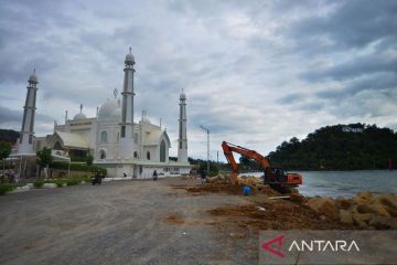 Kamis, BMKG prakirakan cuaca sebagian besar Indonesia berawan