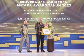 Dinsos Jatim raih penghargaan Pelaksana Jatim Sejahtera dari ANTARA