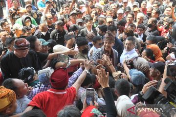 Capres Ganjar kunjungi Pasar Kranggan