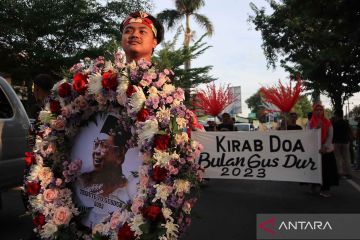 Kirab dan doa peringatan bulan Gus Dur