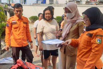 BPBD DKI salurkan bantuan bagi korban terdampak kebakaran Kwitang