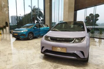 BYD siap masuk kompetisi mobil listrik di Indonesia