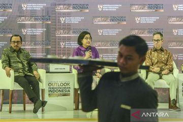 Diskusi Seminar Nasional Outlook Perekenomian Indonesia