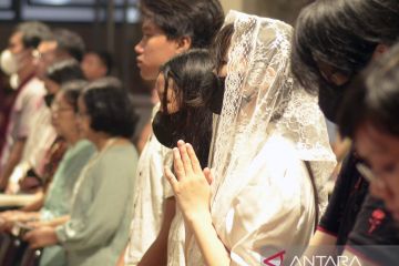 Ibadah Misa malam Natal di Bandar Lampung